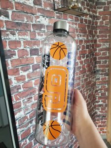 Gourde en plastique personnalisée, création artisanale, basketball, stickers